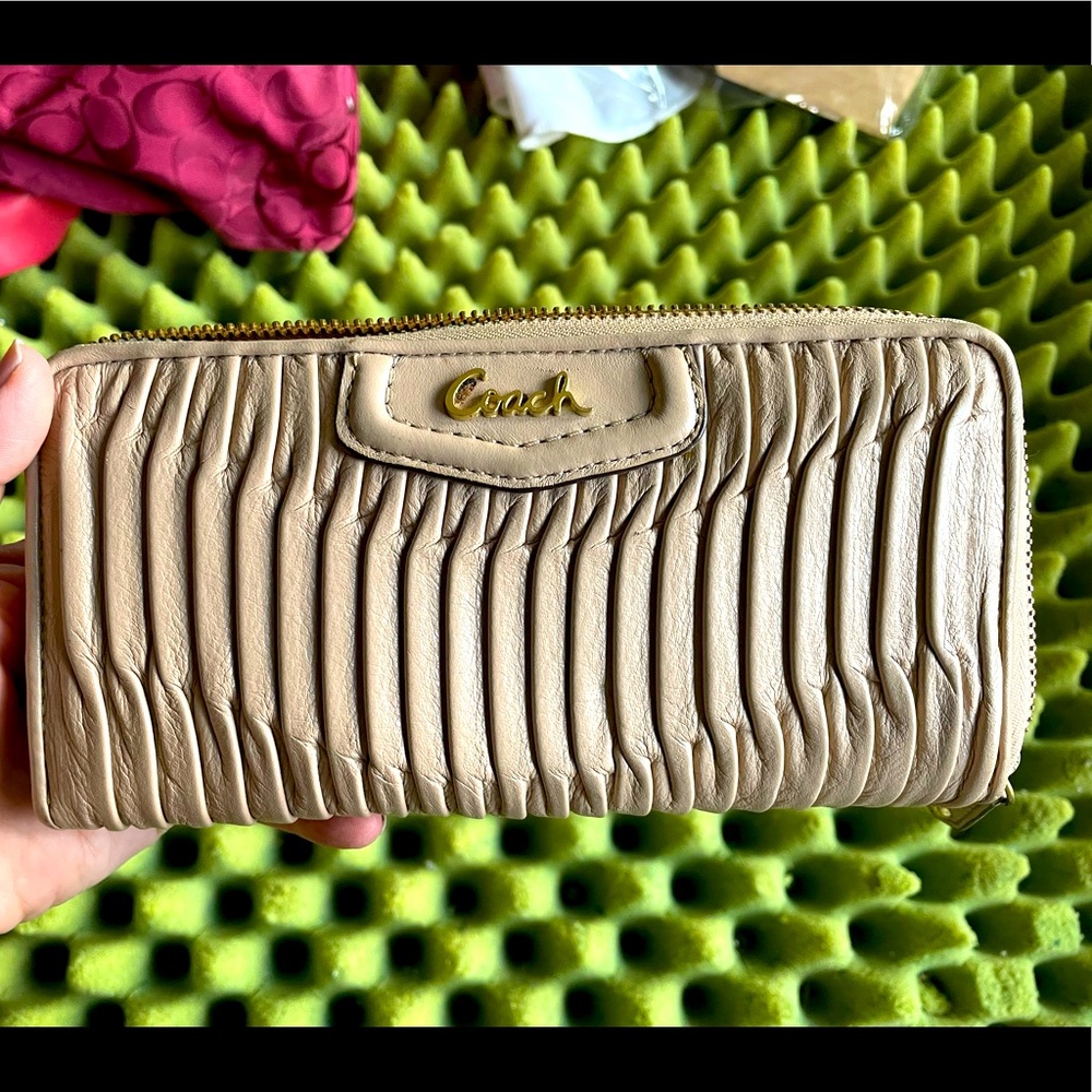 Coach wallet